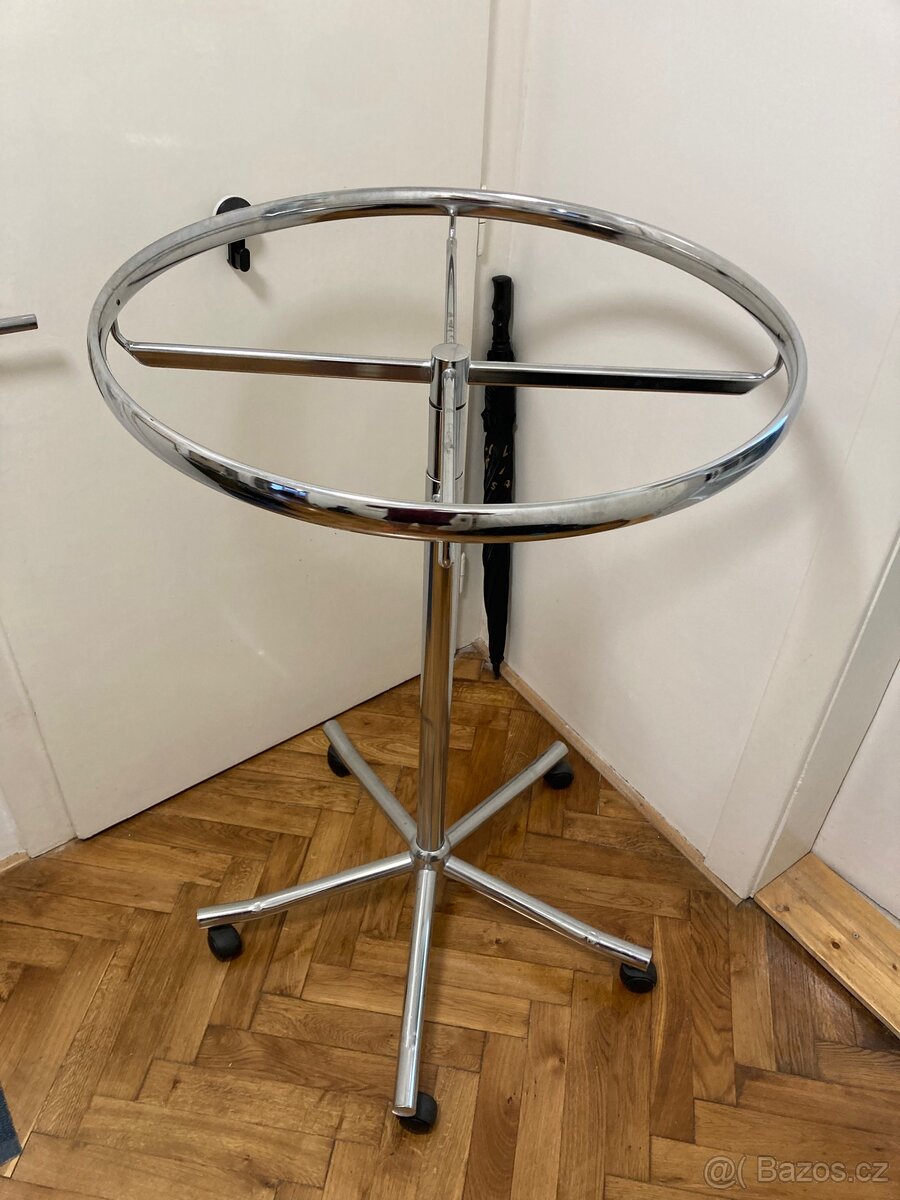 Štendr, Věšák, do obchodu, domů - 2