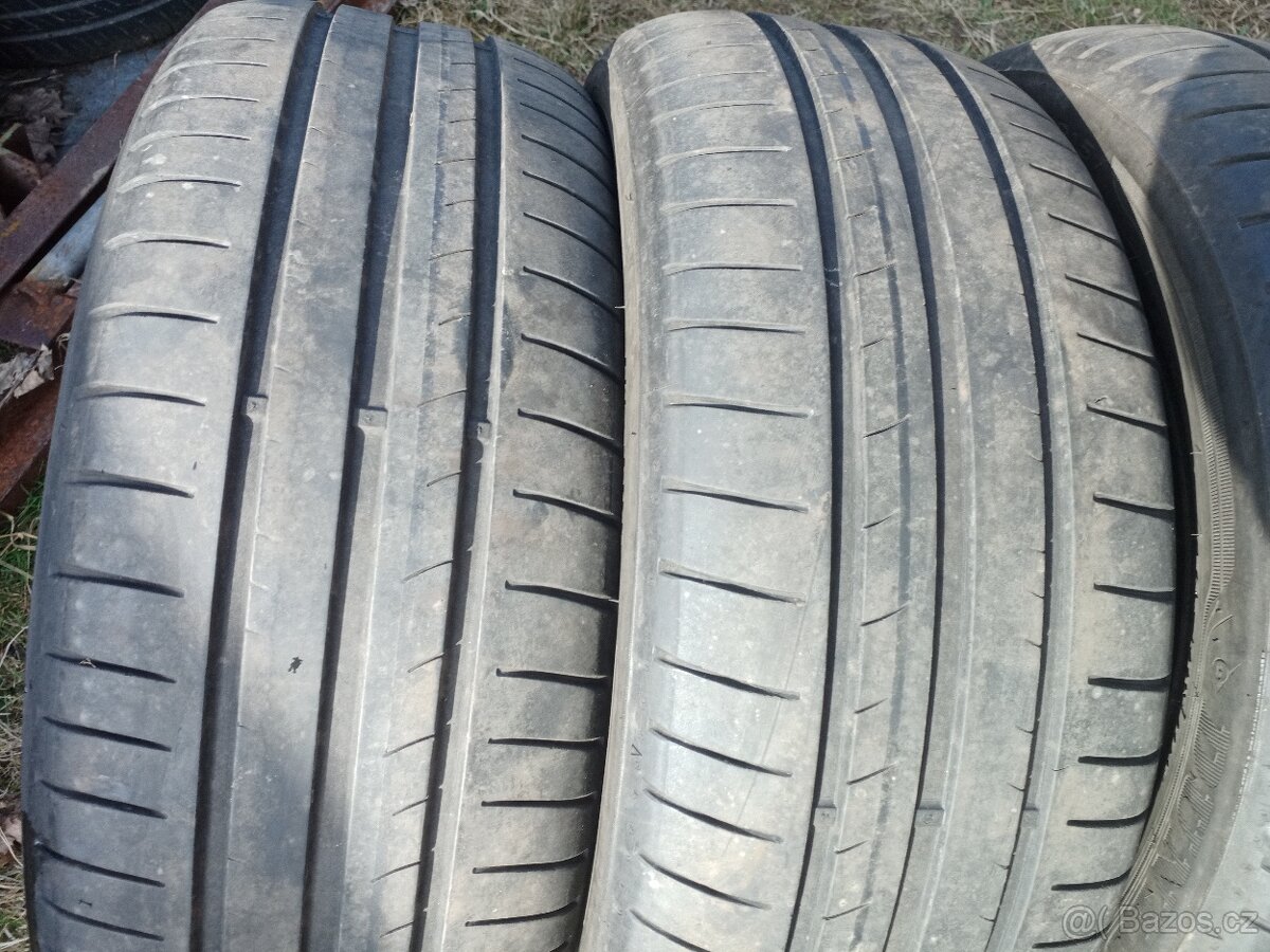 Letní pneu Dunlop 195/55/15 - 2