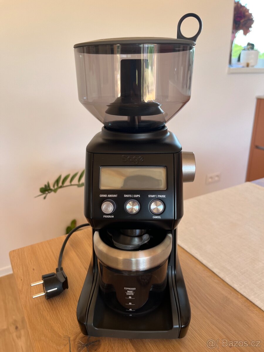 elektrický mlýnek na kávu Sage - 2