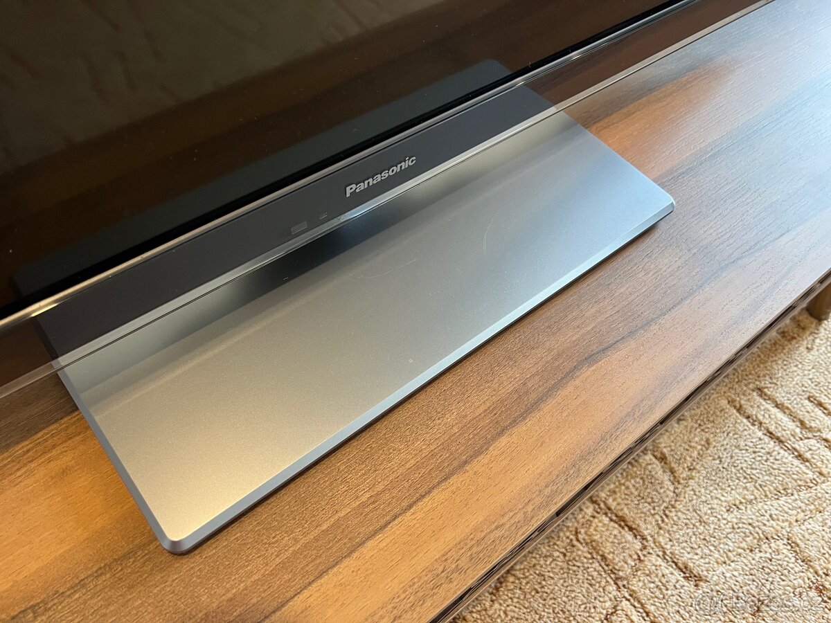 TV Panasonic TX-L42ET5E - 2