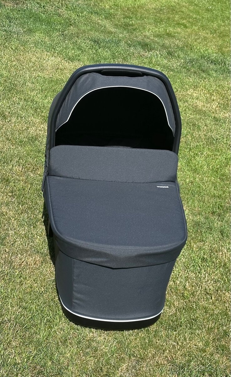 Thule Urban Glide 3/4 korba Black - 2