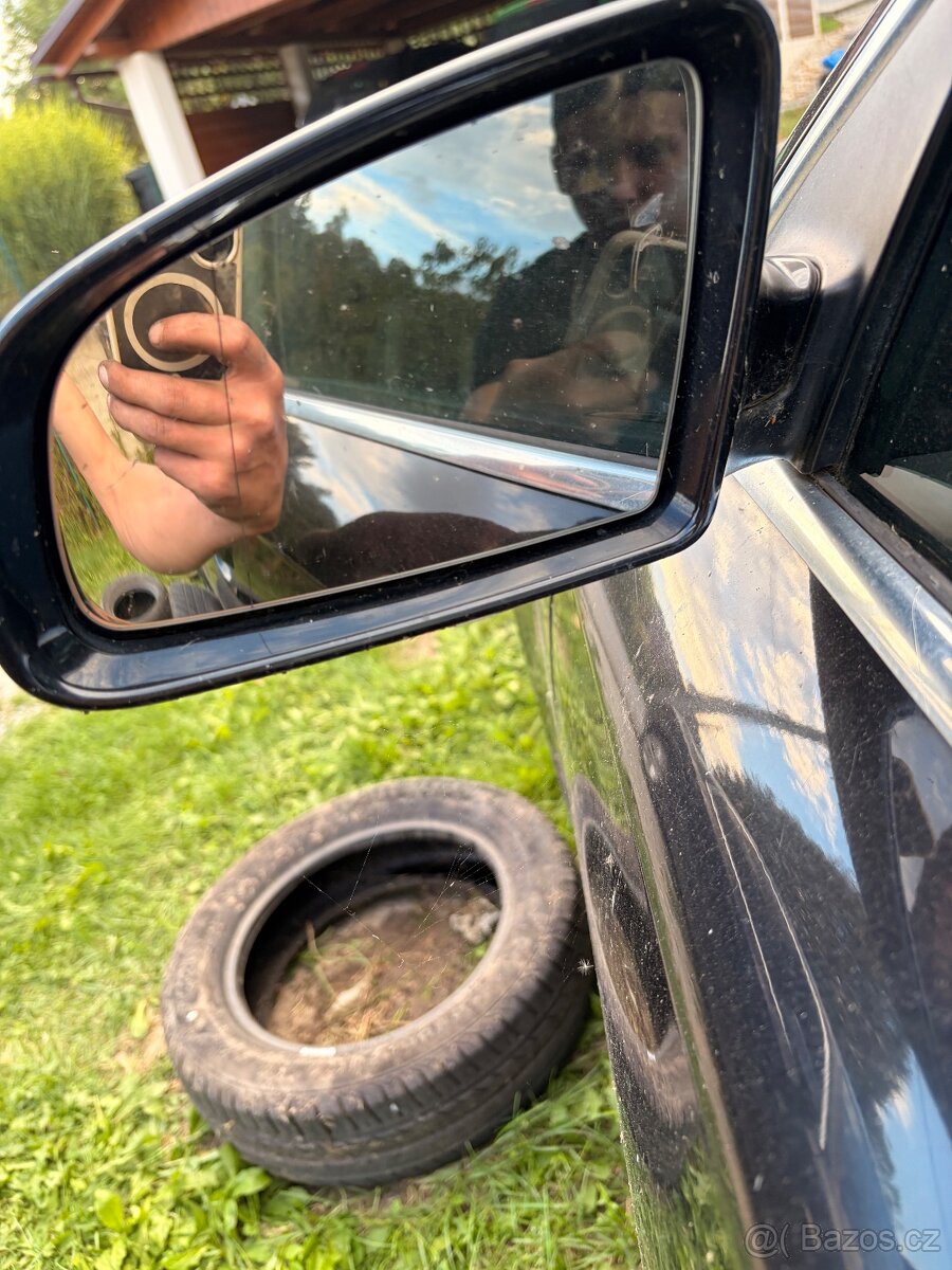 Predám spätne zrkadla Audi a6c6 - 2