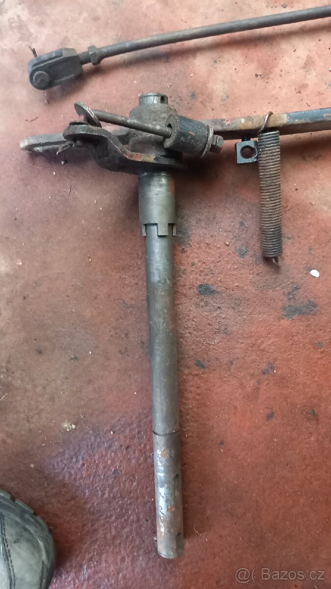 Zetor 6711-pedál spojky - 2