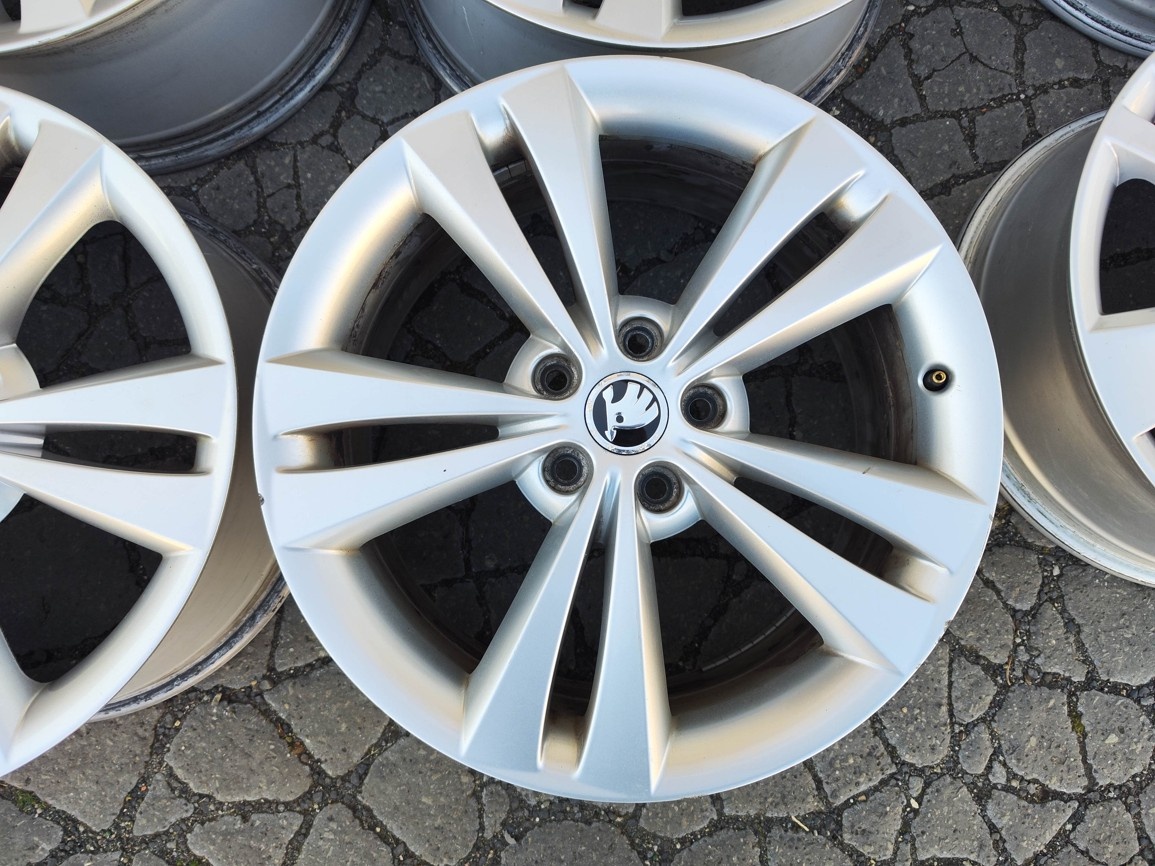18"alu sada Neptune 5x112 origo Škoda Octavia 2 RS TDI - 2