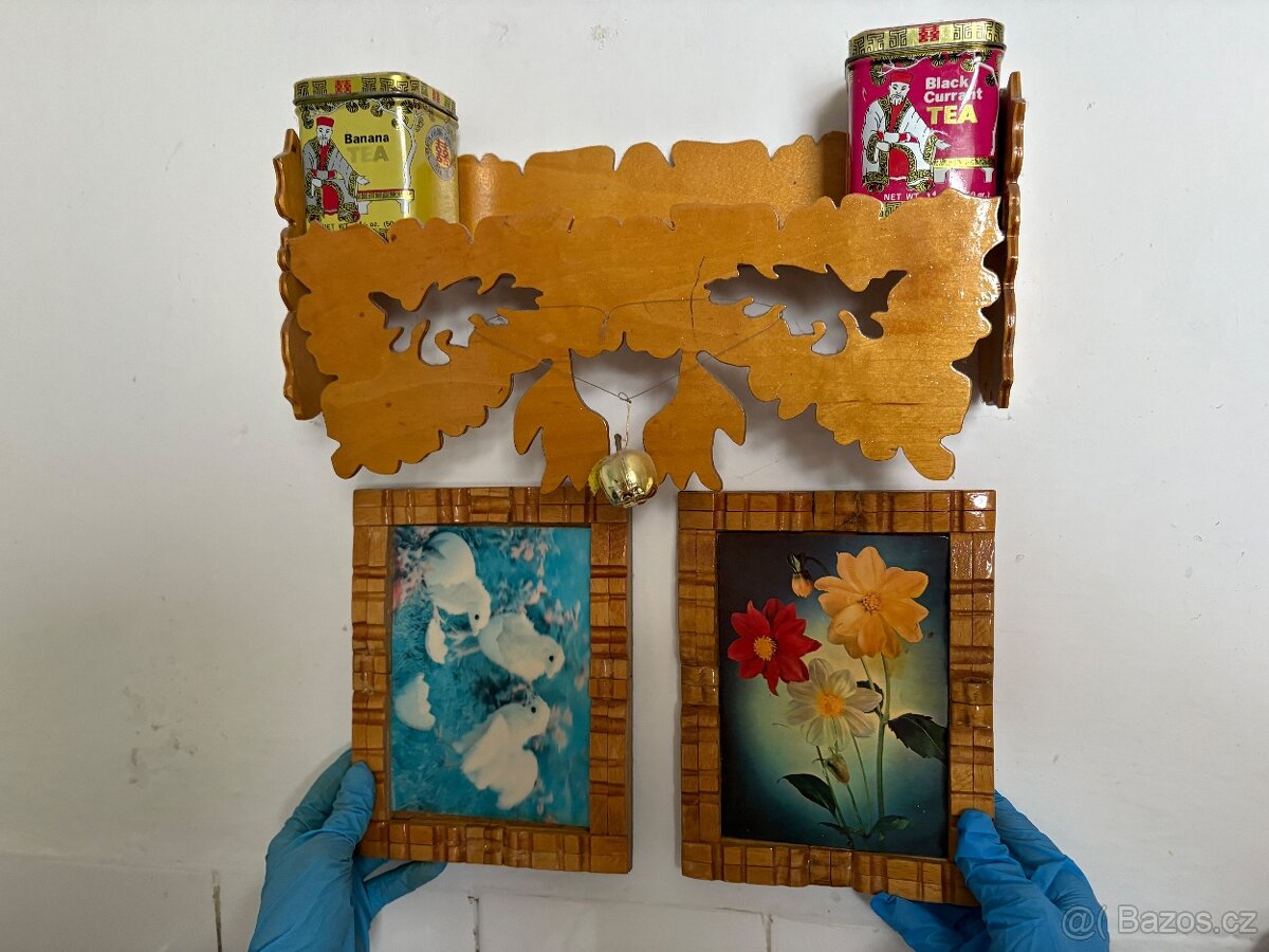 starozitne drevene hodiny, policka a ramecky na obrazky - 2