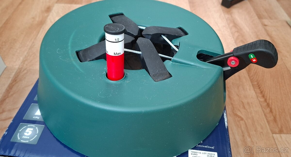 Stojánek na vánoční stromeček - velmi pěkný stav - 2