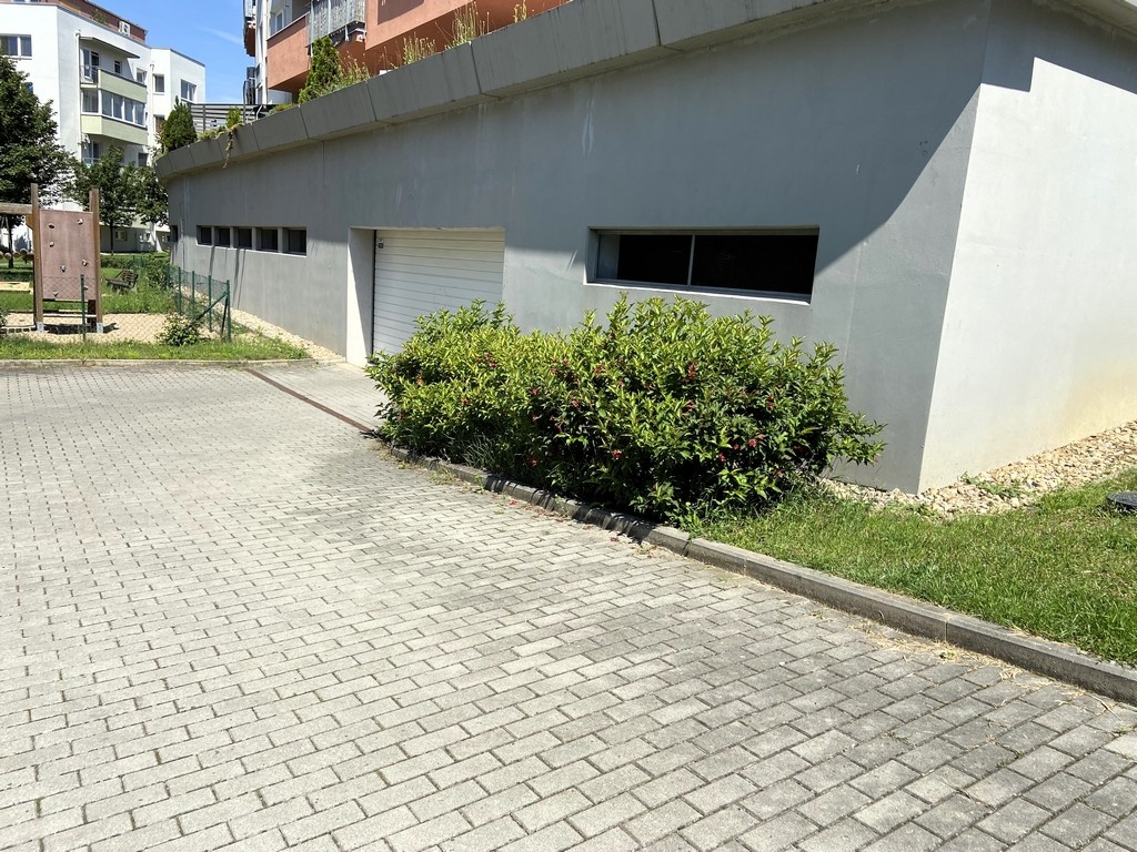 PRODEJ GARÁŽOVÉHO STÁNÍ NA ULICI ŘÍČANSKÁ, BRNO-BYSTRC - 2