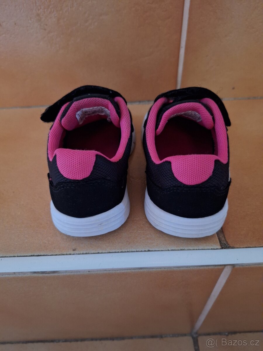 Tenisky pro holčičku vel. 26 - 2