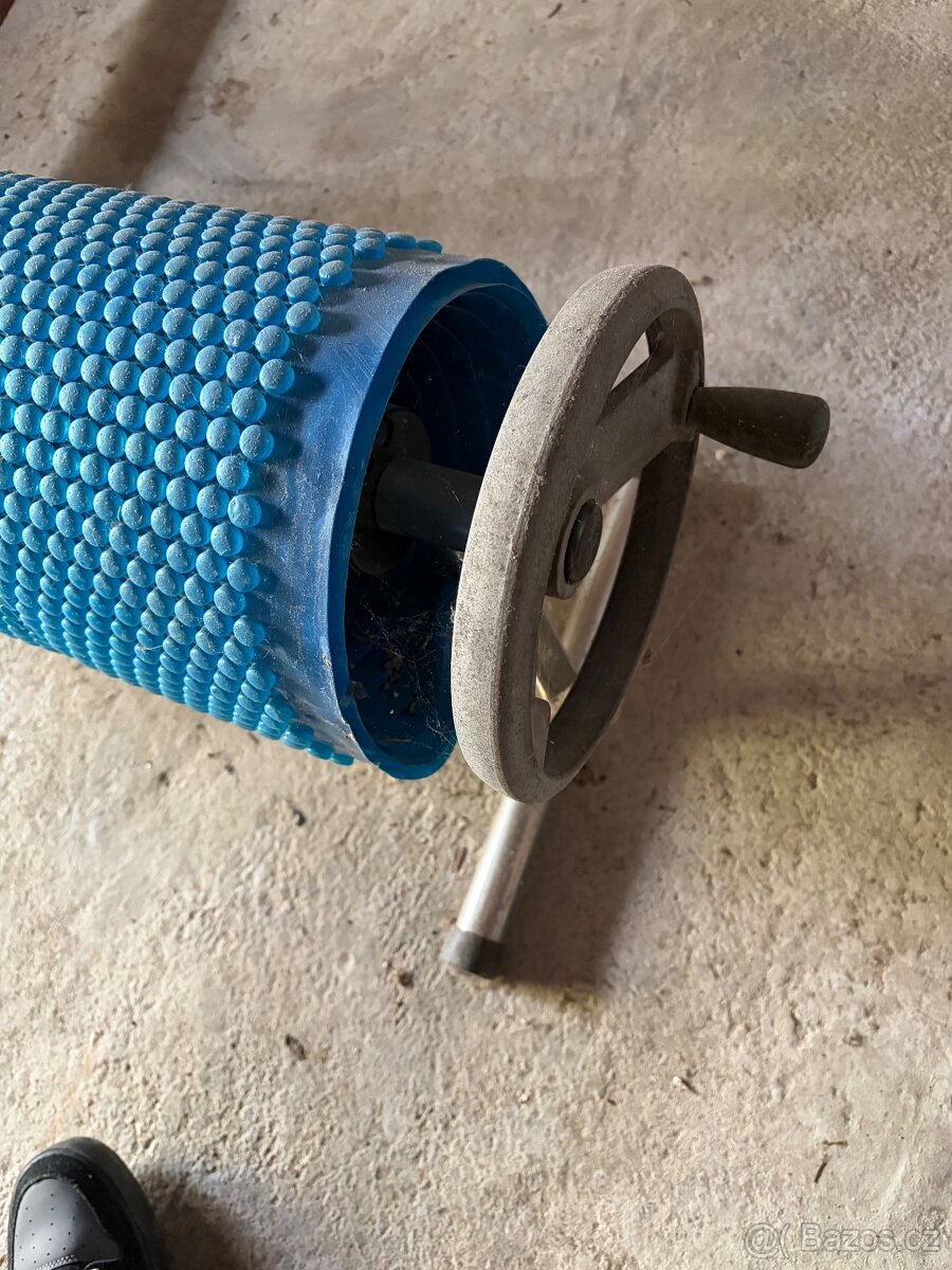 Solární plachta s navijákem na bazén - 2