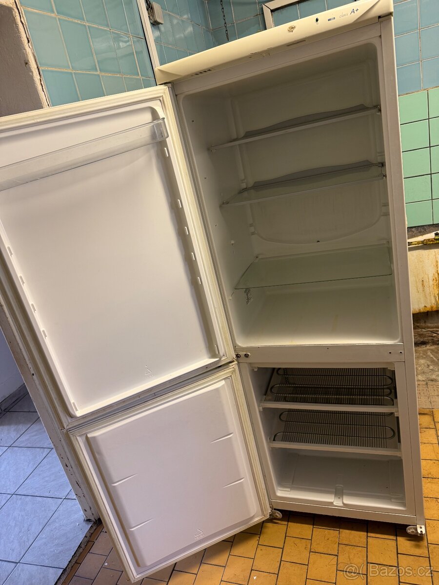 Lednice s mrazákem - 2