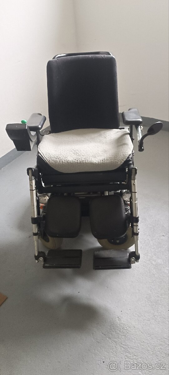 Invalidní vozík - 2