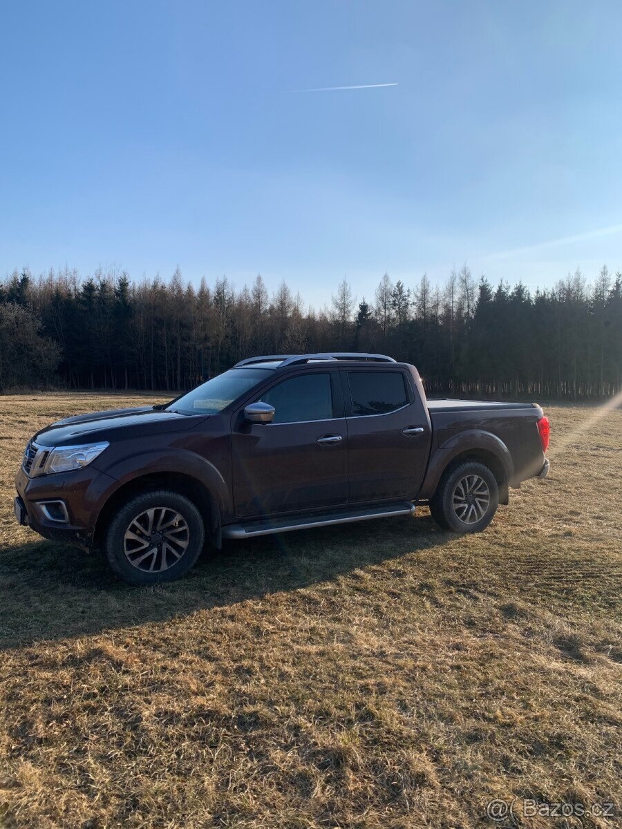 Nissan NAVARA - 2