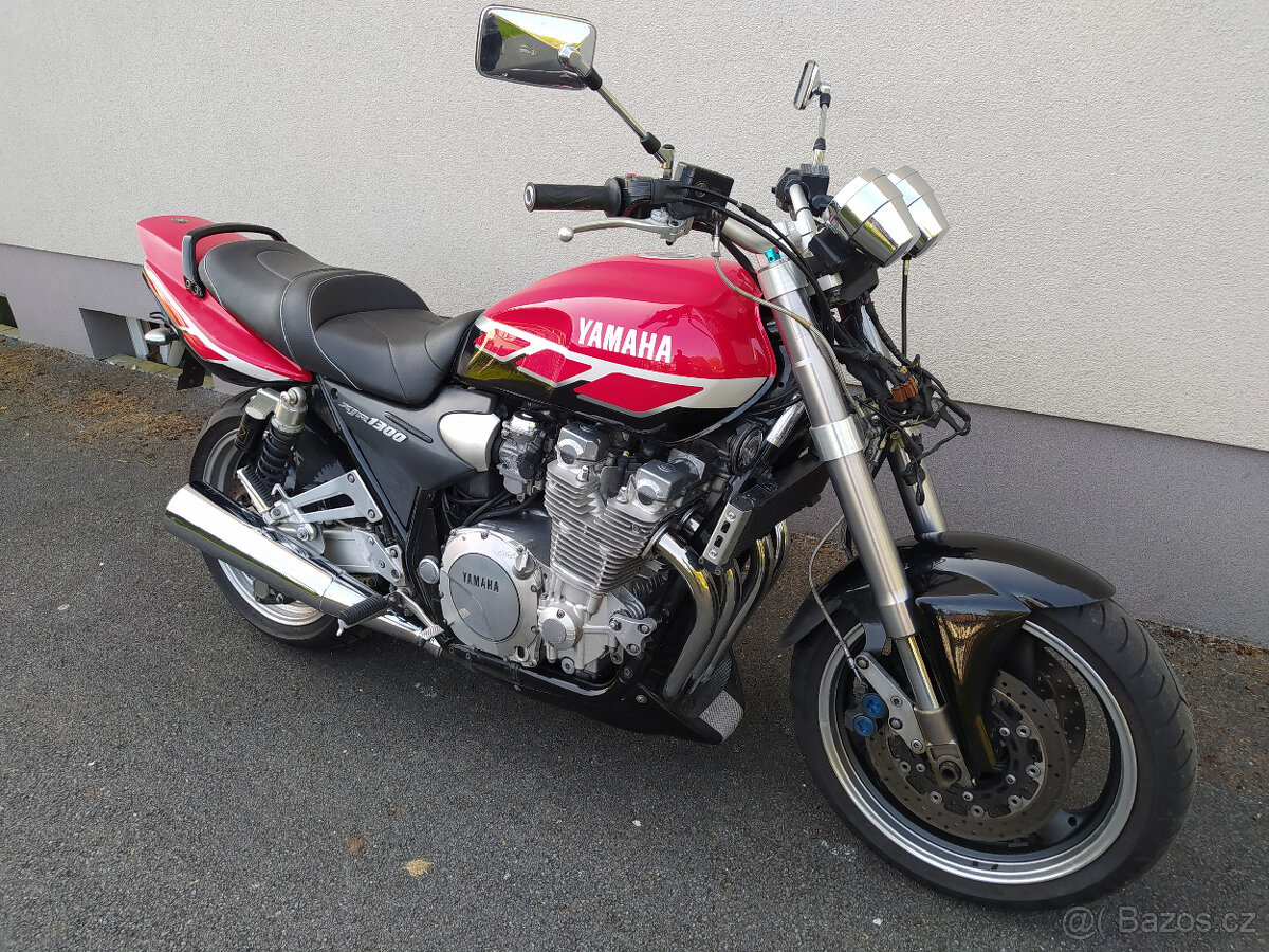 YAMAHA XJR 1300 - 2
