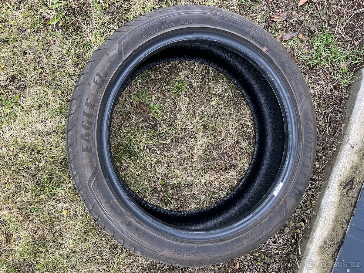 215/45R18 Goodyear - 2