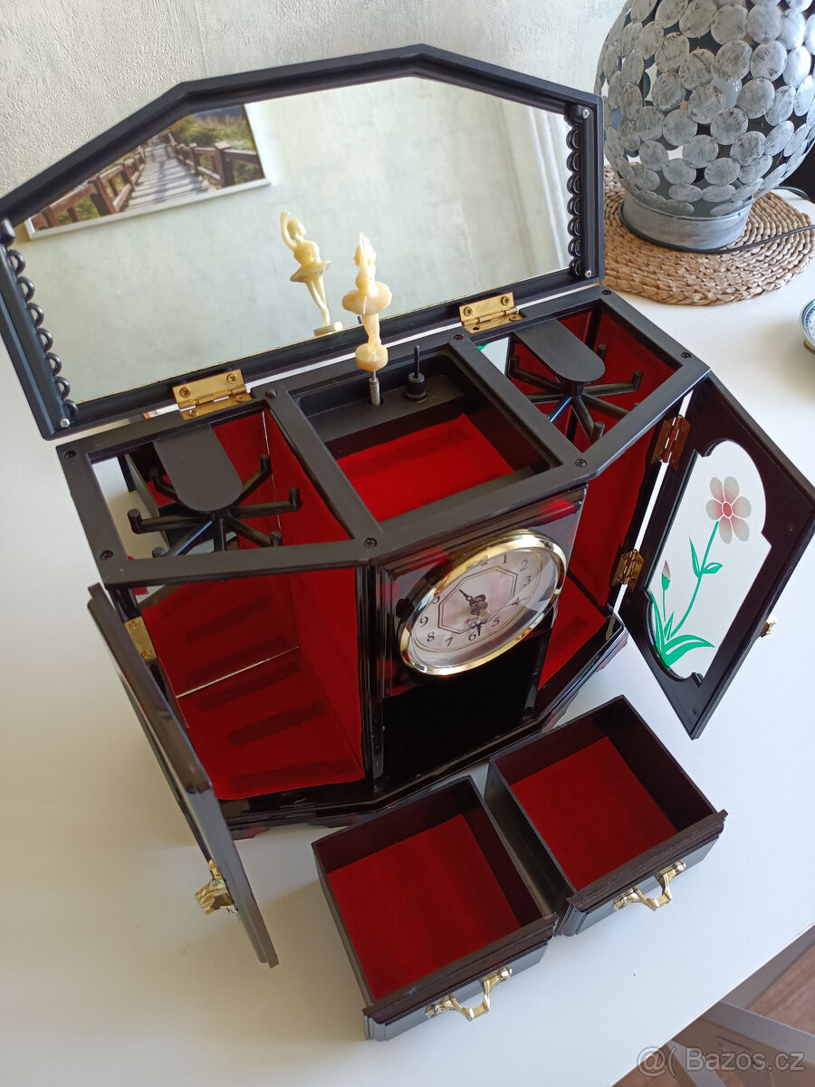 Hrací šperkovnice s baletkou a hodinami - 2