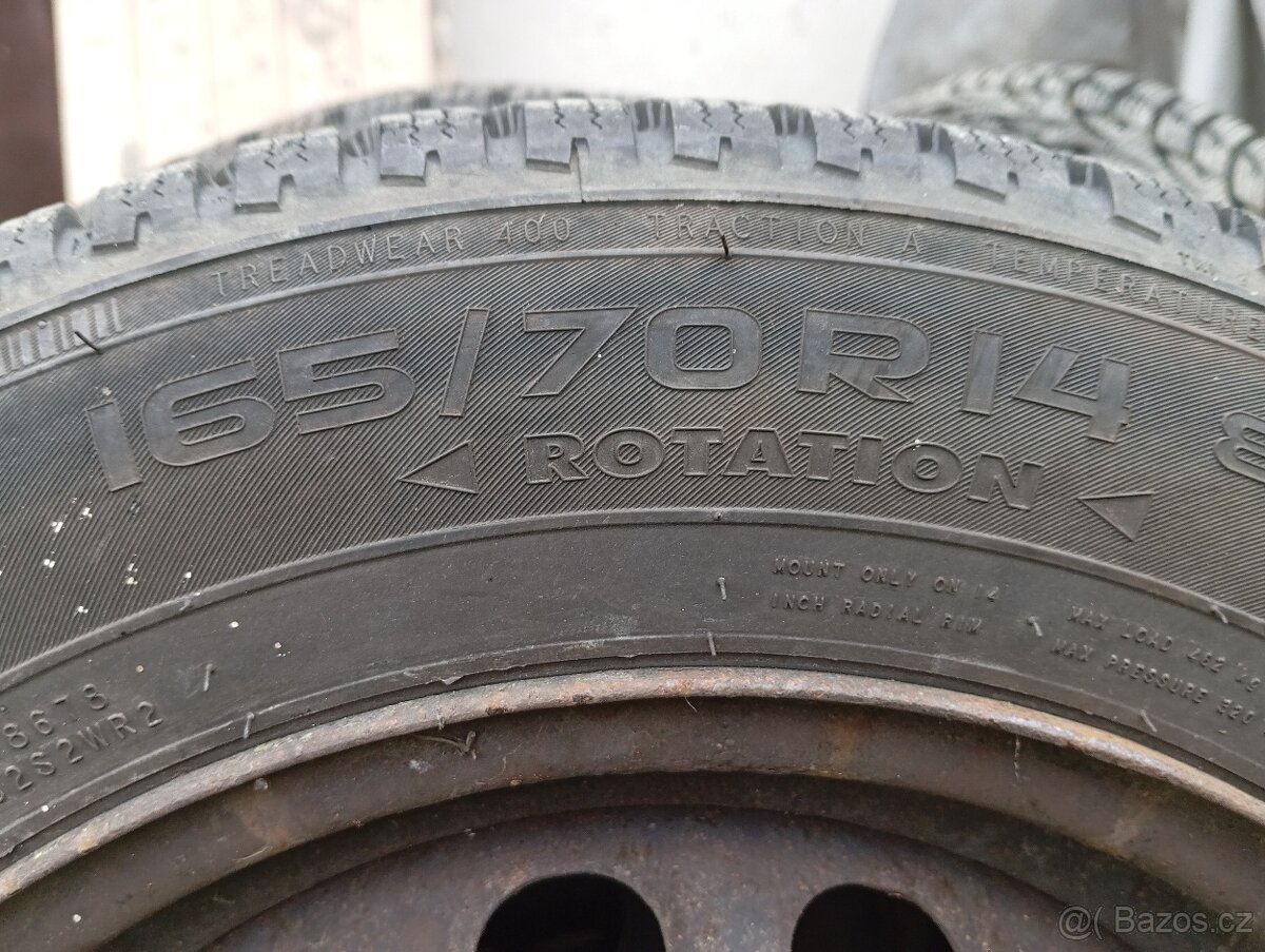 Zimní pneu Nokian 165/70R14 + disky Fiat Punto - 2