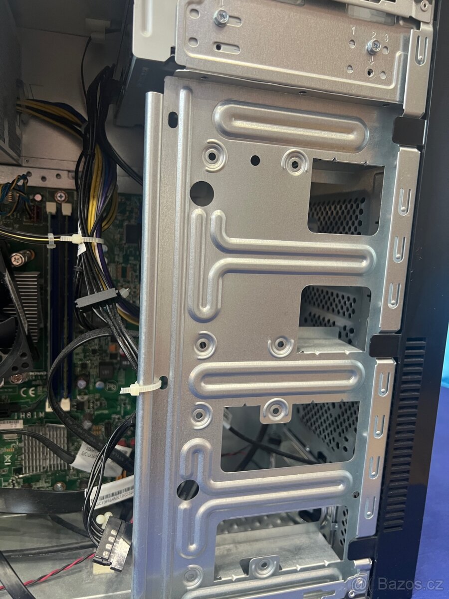 Stolní počítač Lenovo ThinkCentre E73 - 2