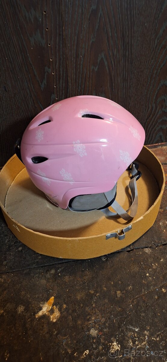 Lyžařská helma - 2