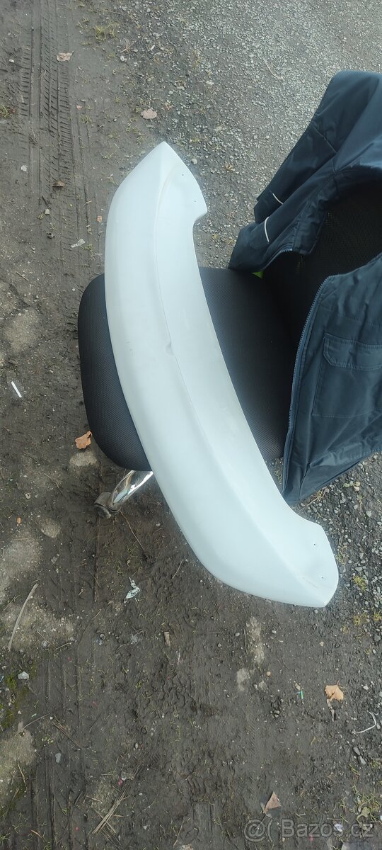 Mazda 6 GY křídlo - 2