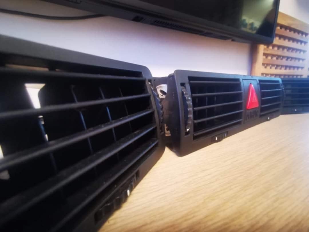 Výdechy ventilace topeni Škoda Octavia 1 - 2