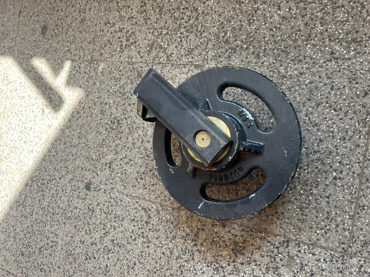 Vodící kolo originál pro Bobcat E08 / E10 7109407 - 2