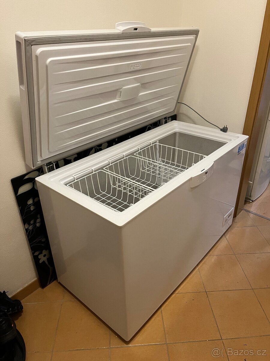 Truhlicový mrazák BEKO, 284 L - 2