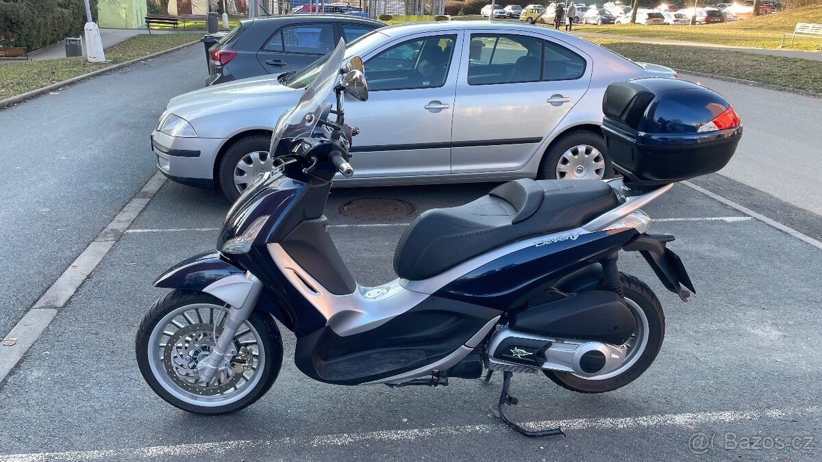 Piaggio Beverly 300 - 2