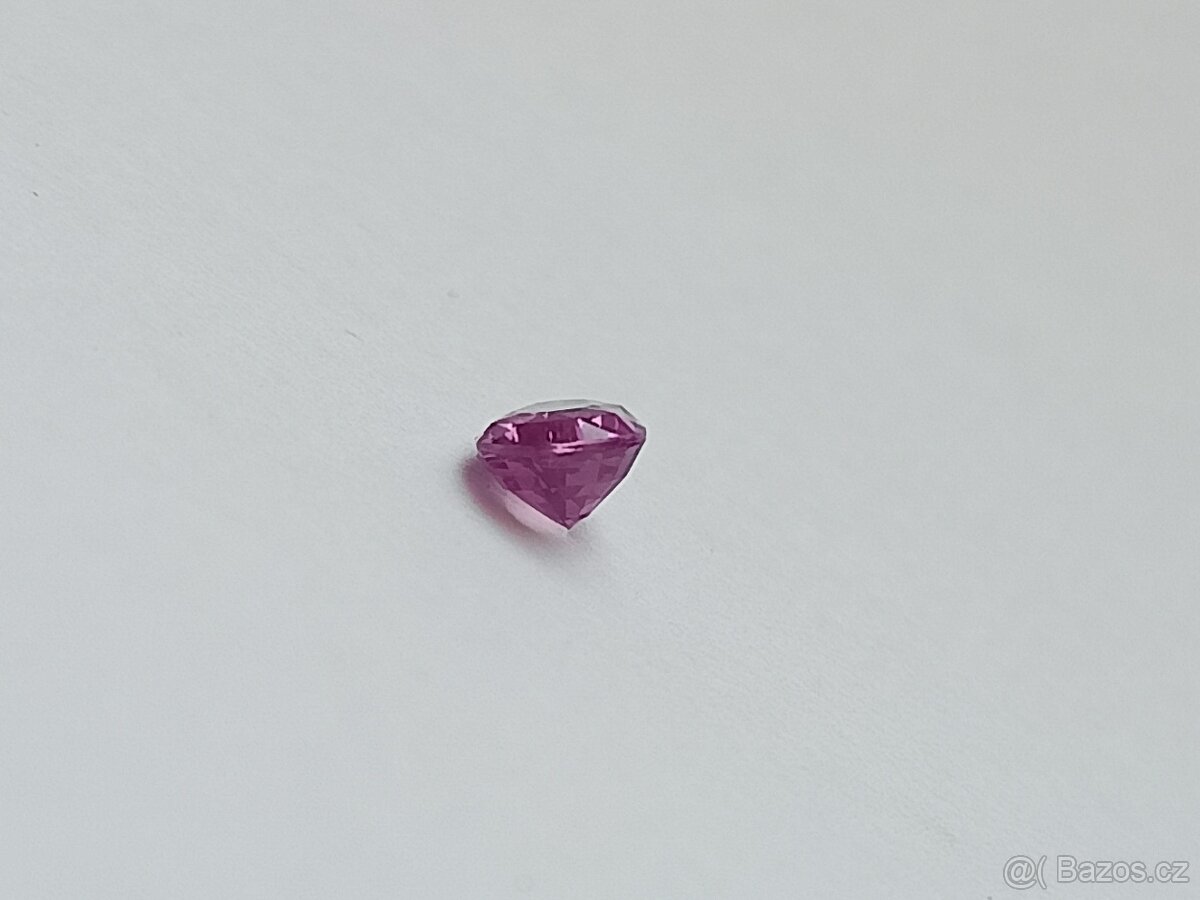 Safír-0,88 ct. - 2