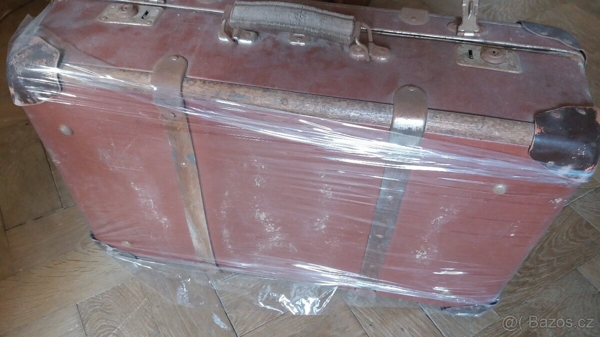 Retro kufr/ kufřík včetně klíčku k funkčním zámkům - 2