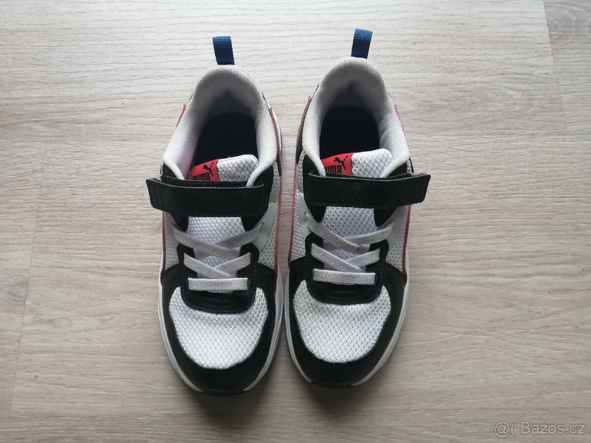 TENISKY A NAZOUVAKY - 2