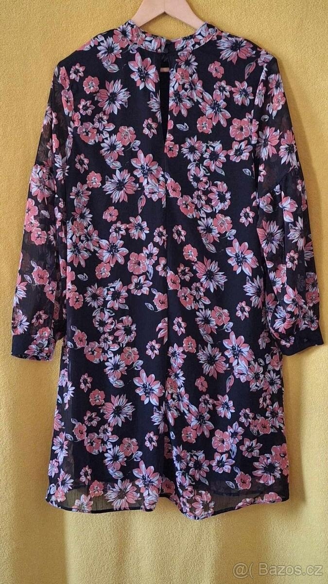 VOÁLOVÉ ŠATY ESMARA vel.XL - 2