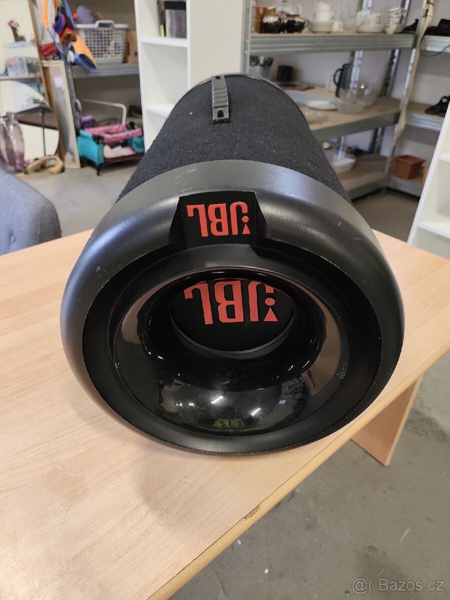 Prodám subwoofer JBL - 2