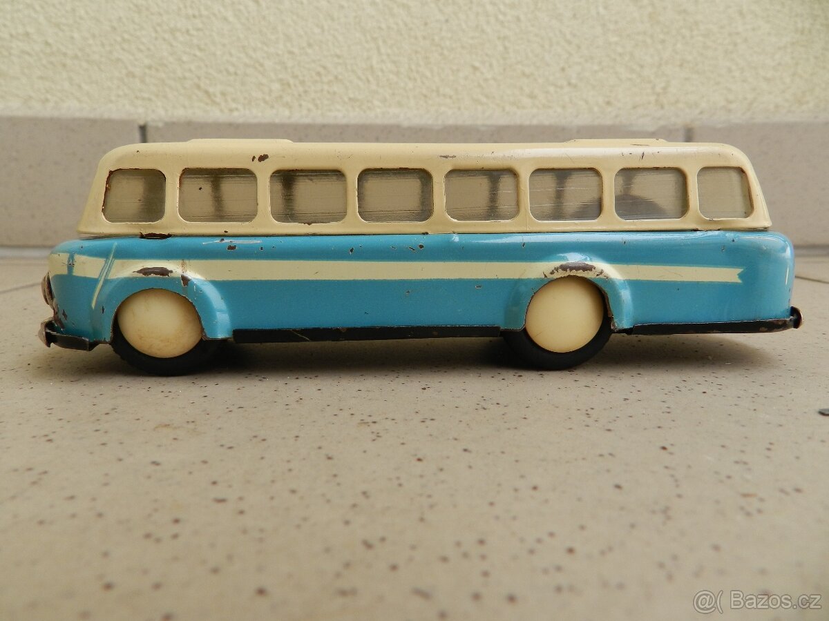 AUTOBUS ŠKODA RTO 706 - OMNIA r. 1968 - 2