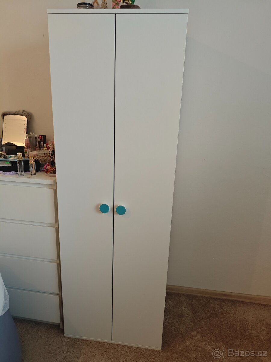 Dětská šatní skříň - 2