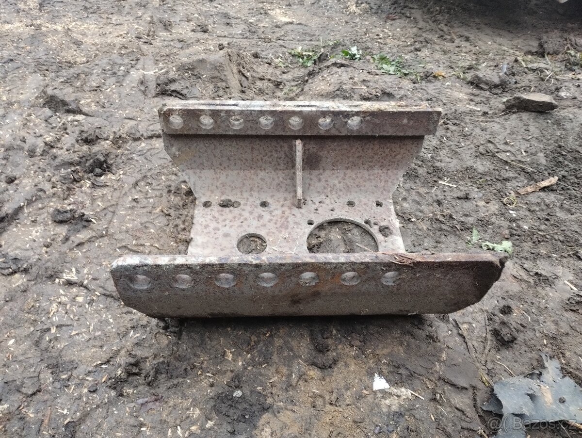 Zetor konzole závěsu - 2