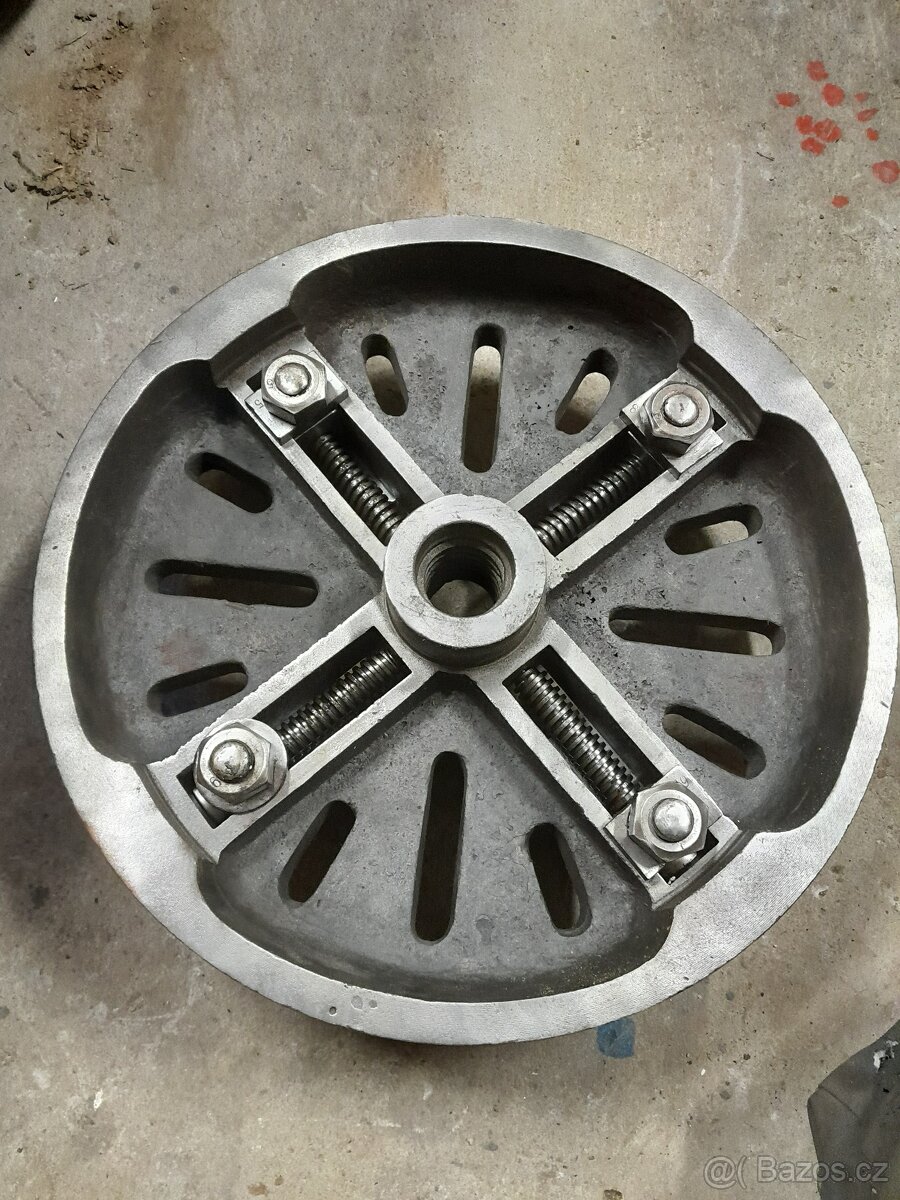 Lícní deska 400, nesoustředná. - 2