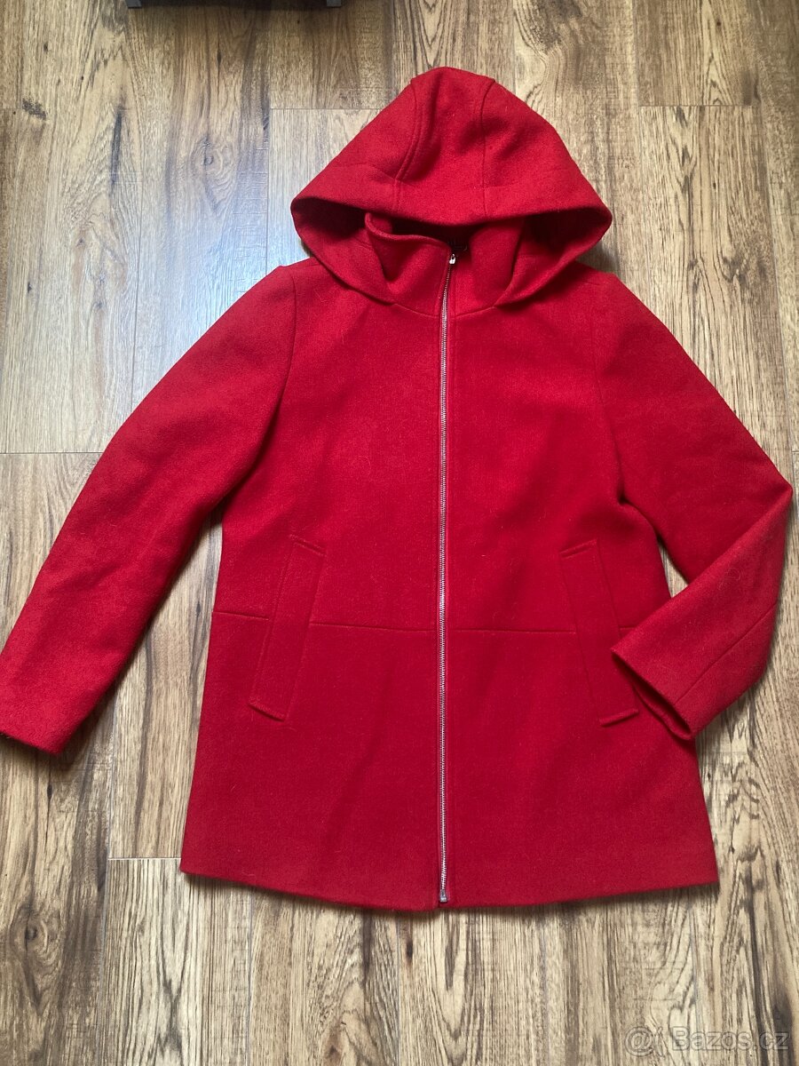 Červený podzimní kabát Esprit (vel. 40/42) - 2