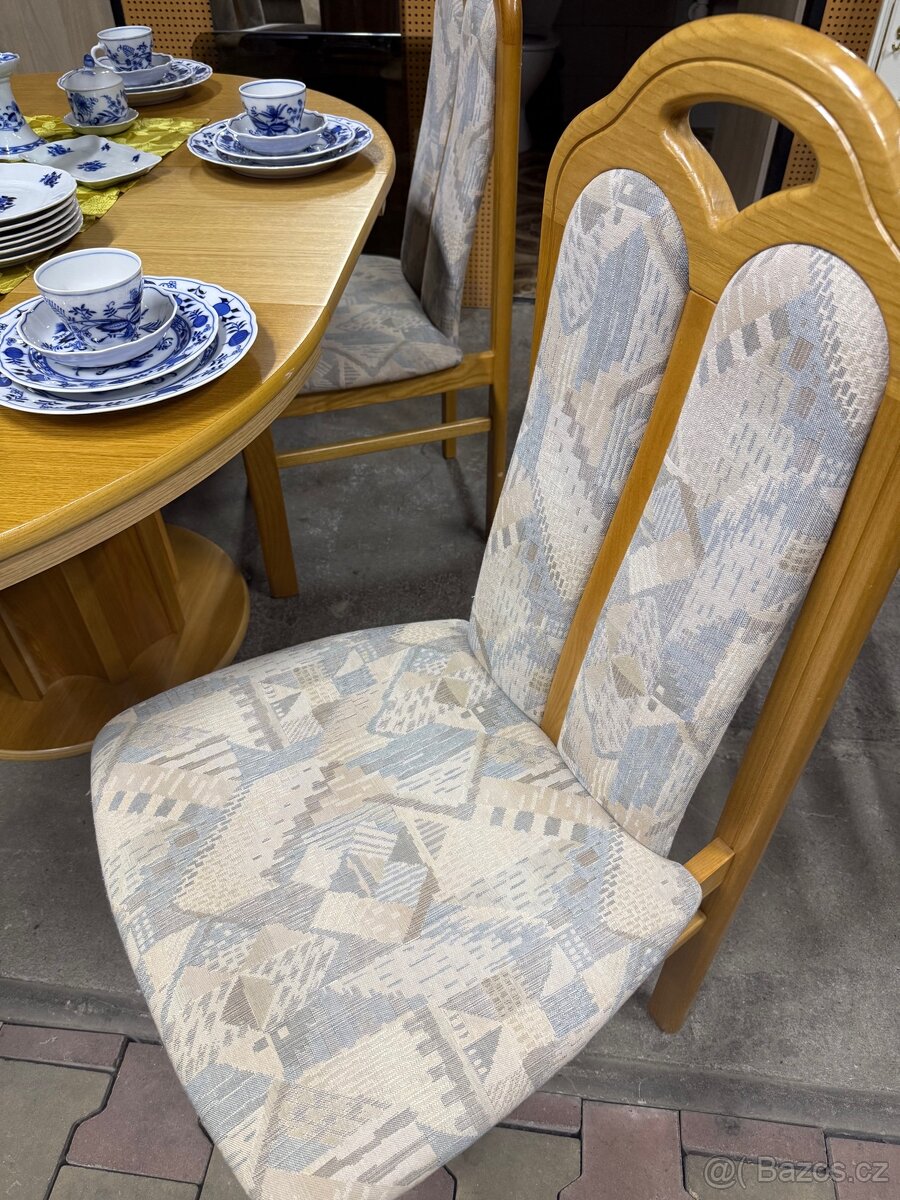 Rozkládací stůl + 4 židle - 2