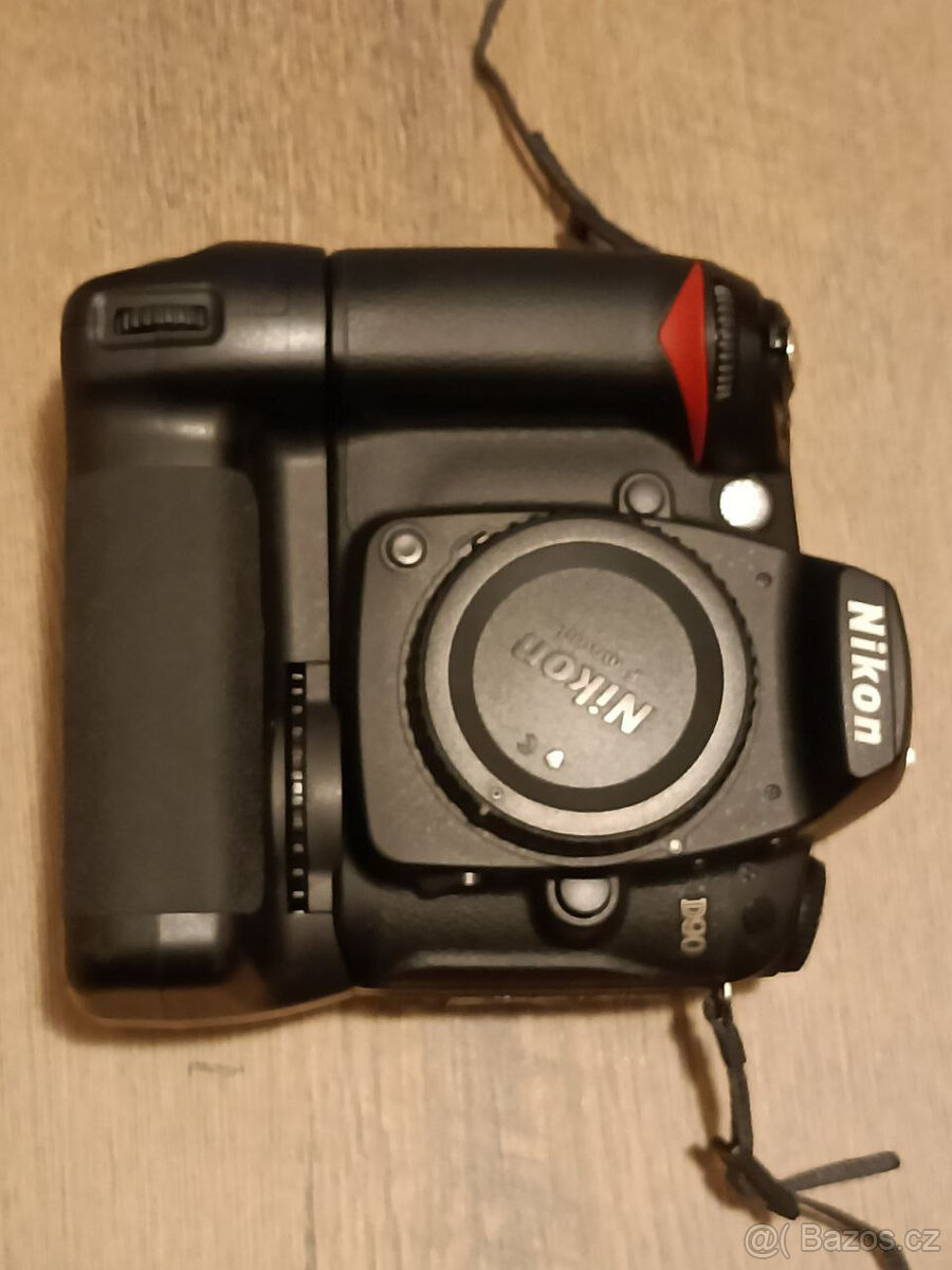 NIKON D90 s veškerým příslušenstvím - 2