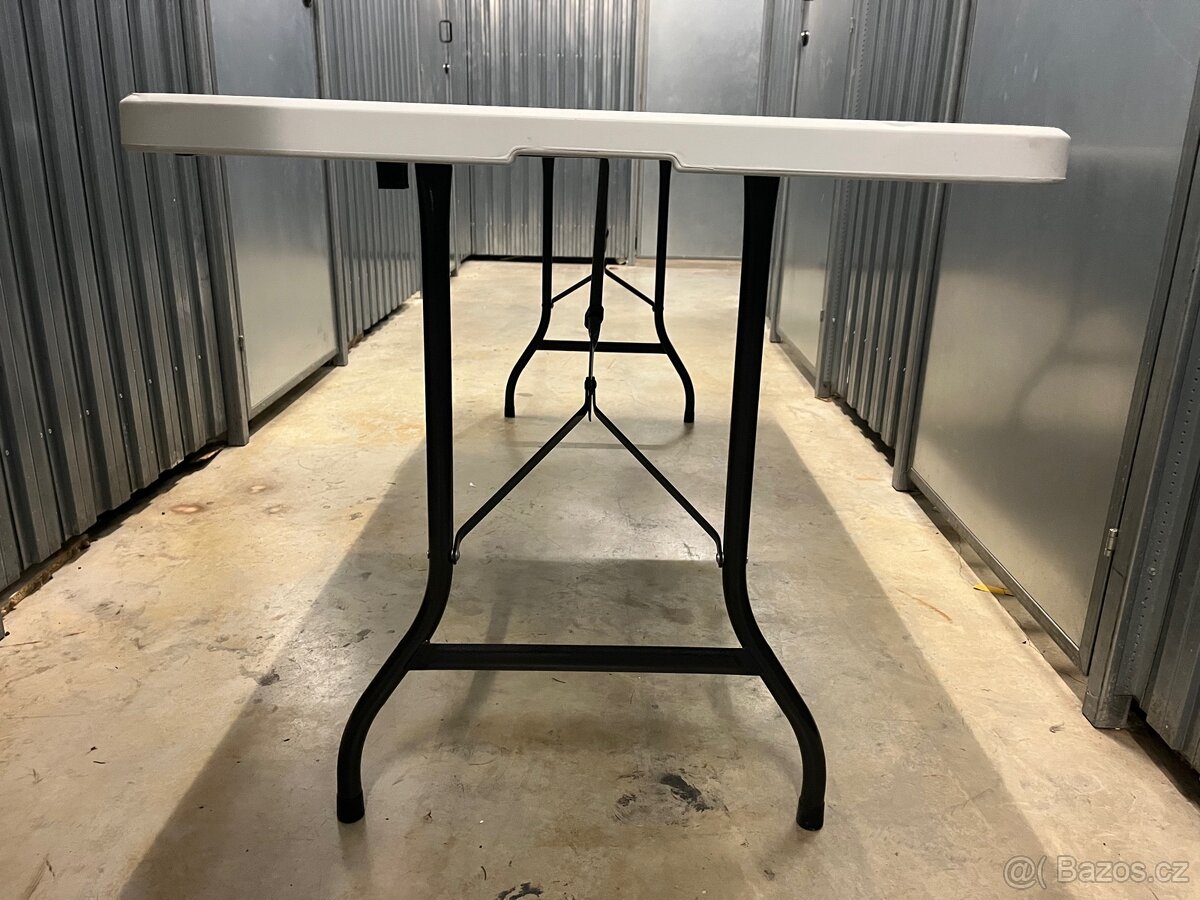 Stůl skládací - plastový - 2