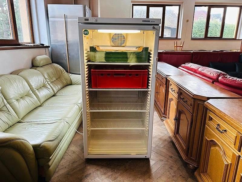 861 Prosklená lednice chladnice vitrína LIEBHERR na přepravk - 2