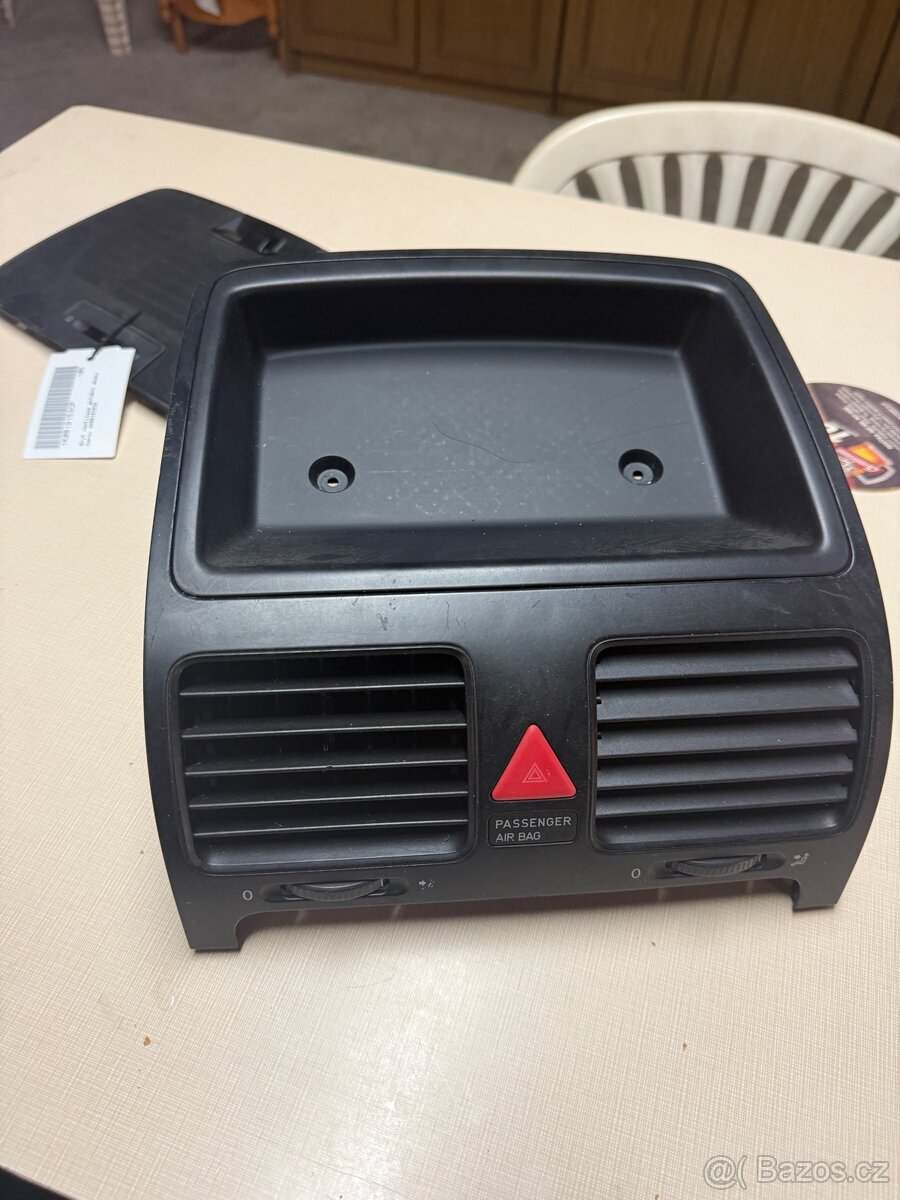Výdech topení VW Jetta / Golf V + Polička + kryt ventilace - 2
