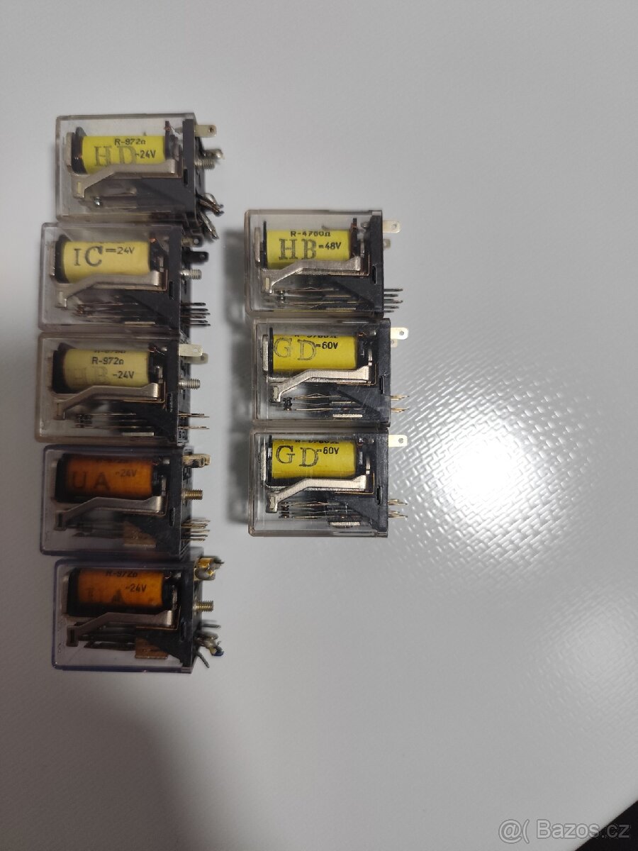 Relé Lun 8 kusů - 2