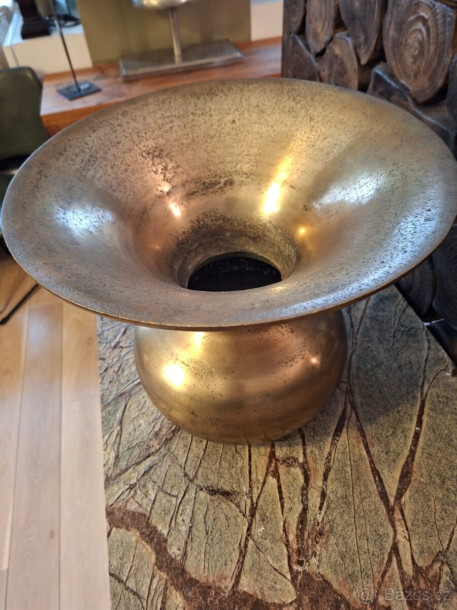 Zlatá mosazná váza - 2