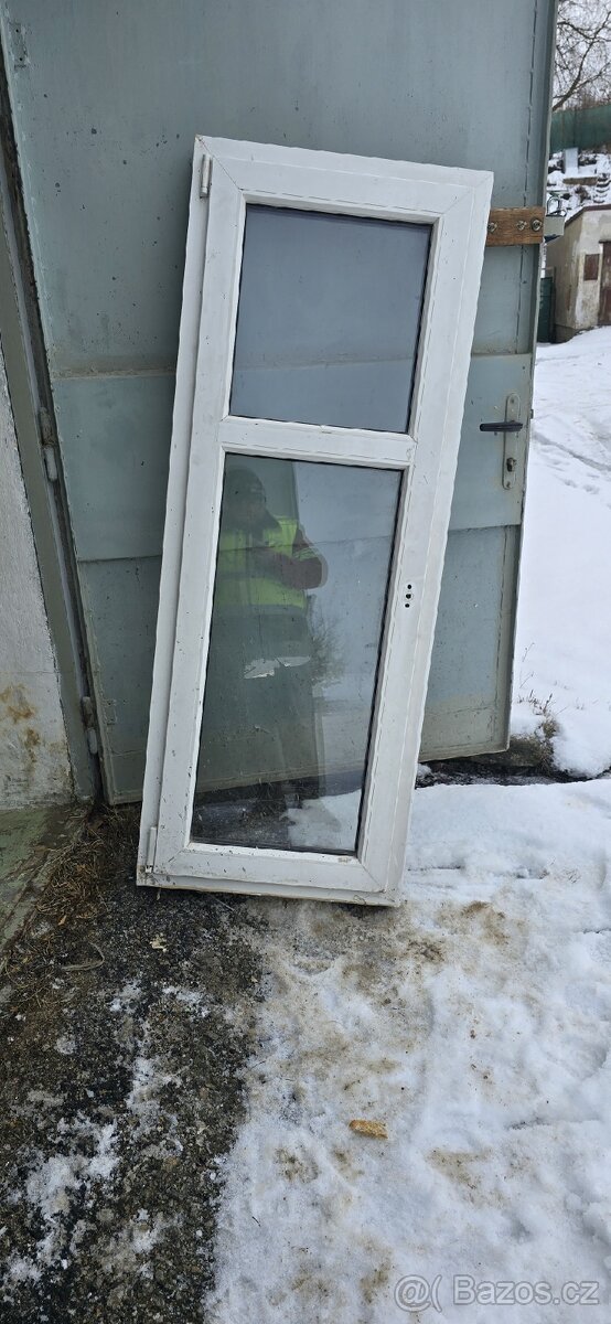 Dve plastova okna - 2