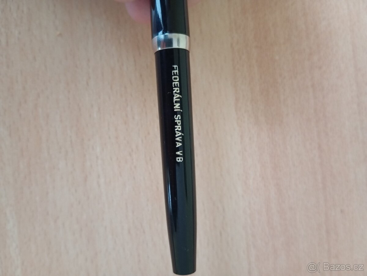 Plnící pero Centropen - 2