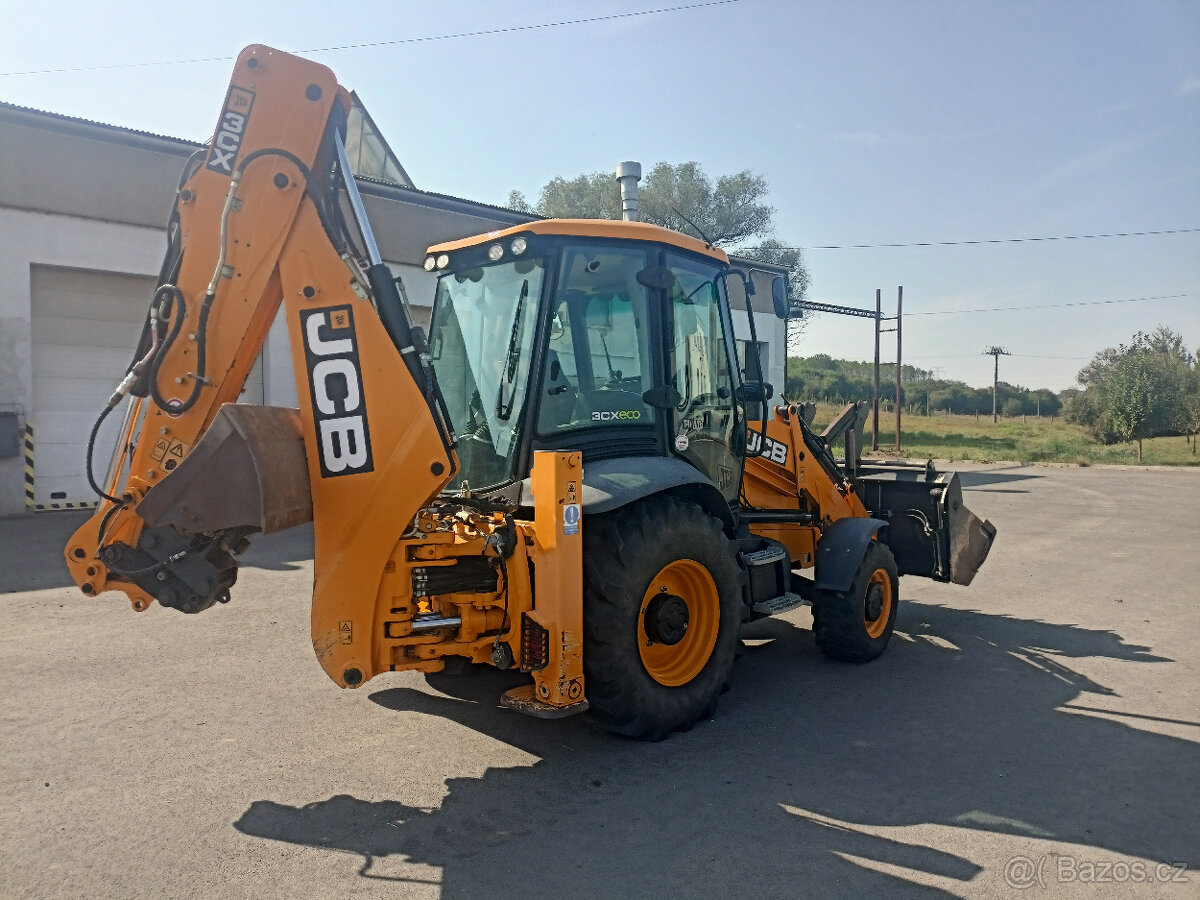 Traktorbagr JCB 3CX - 2