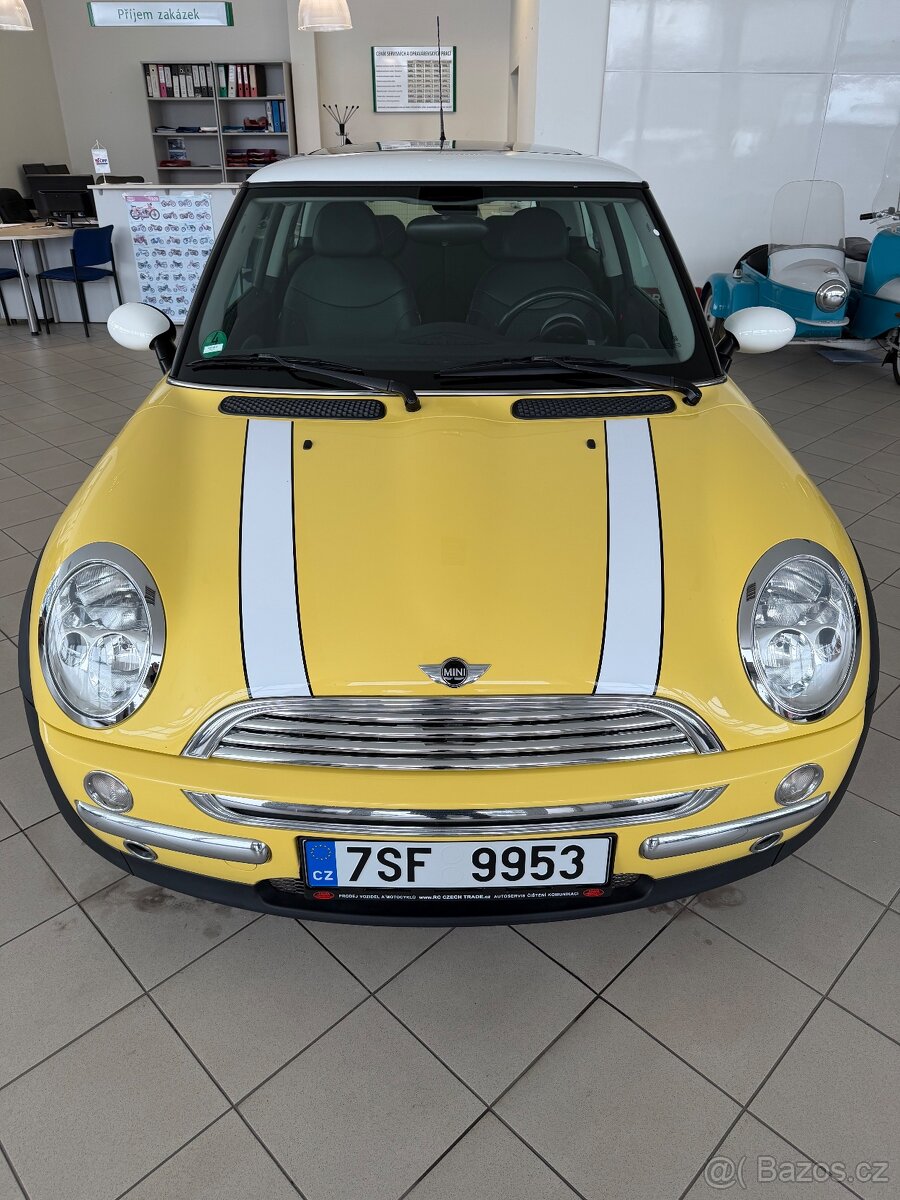 Mini Cooper 1,6 mimořádně zachovalý stav - 2