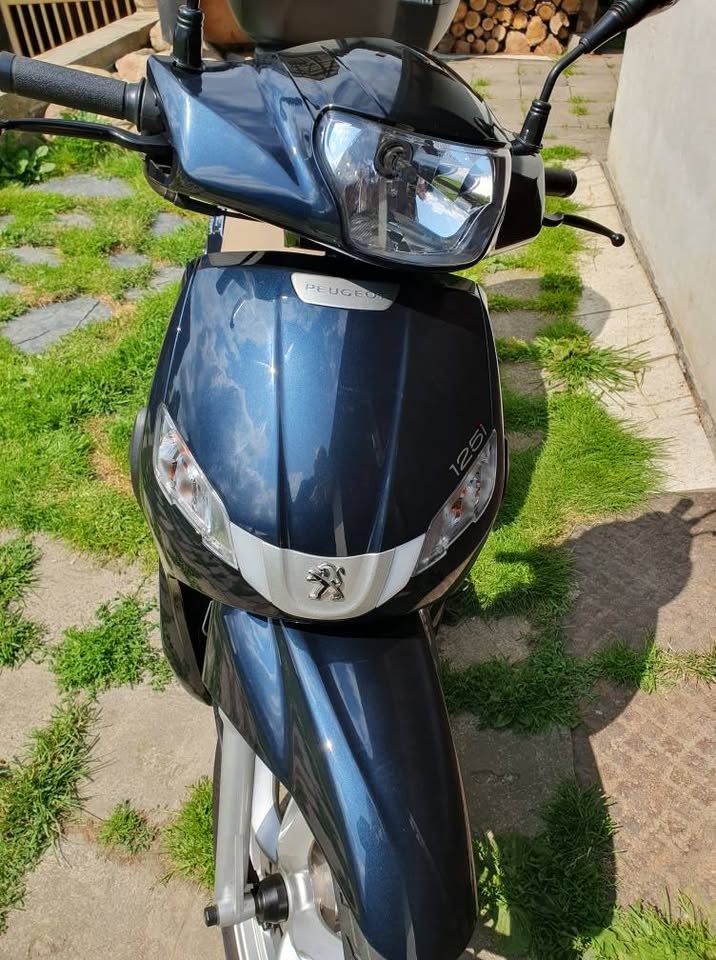 Peugeot Tweet 125i - 2