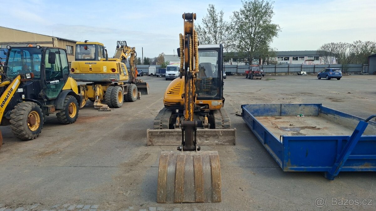 JCB 8052 - 2